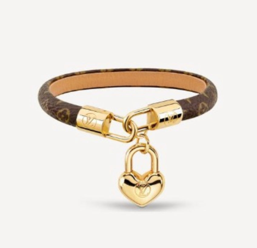 LOVE LV BRACELET